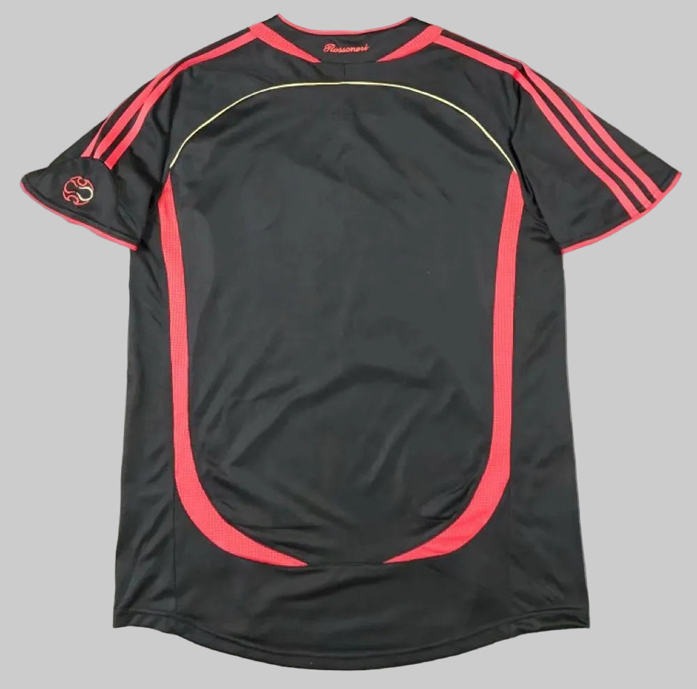מילאן רטרו שלישית 2006/07